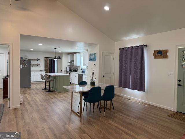 202 W County Road, Thomaston, GA 30286