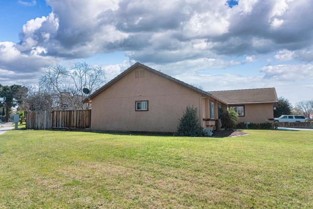 2030 Hastings Ave, Los Banos, CA 93635