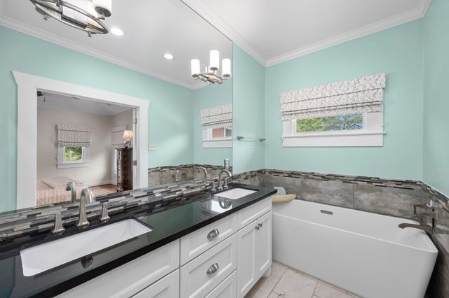 529 Highland Street, Houston, TX 77009