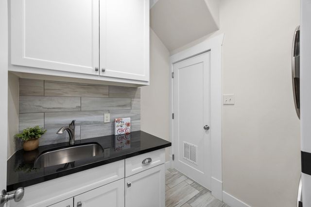 529 Highland Street, Houston, TX 77009