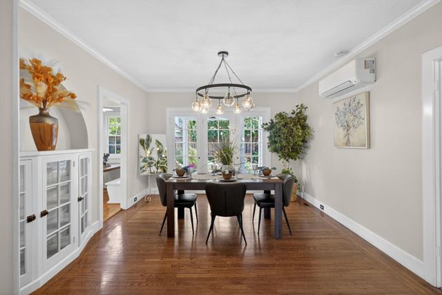 2702 Donner Way, Sacramento, CA 95818