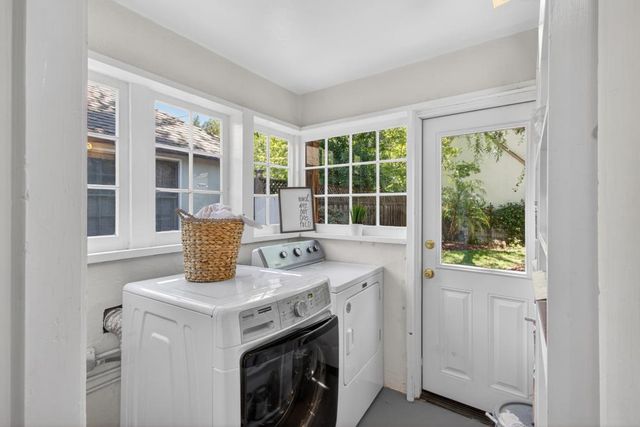 2702 Donner Way, Sacramento, CA 95818