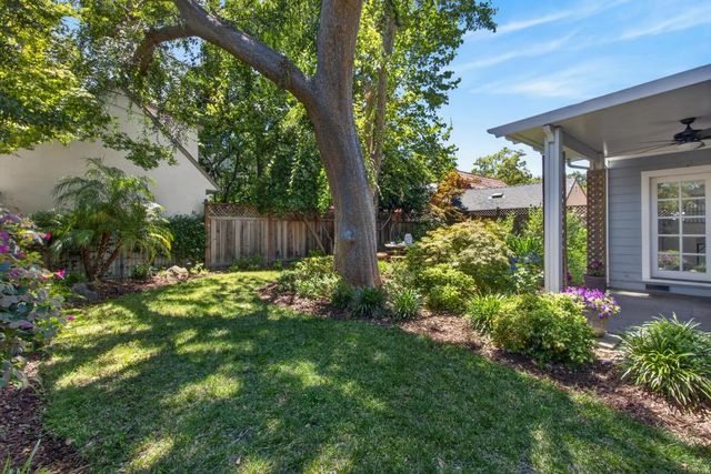 2702 Donner Way, Sacramento, CA 95818