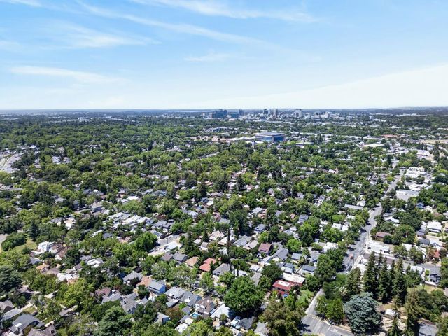 2702 Donner Way, Sacramento, CA 95818
