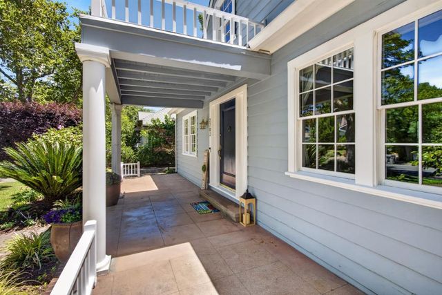 2702 Donner Way, Sacramento, CA 95818