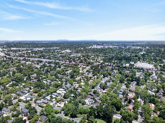 2702 Donner Way, Sacramento, CA 95818