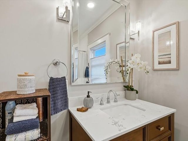 51 Fruit St Ext, Milford, MA 01757