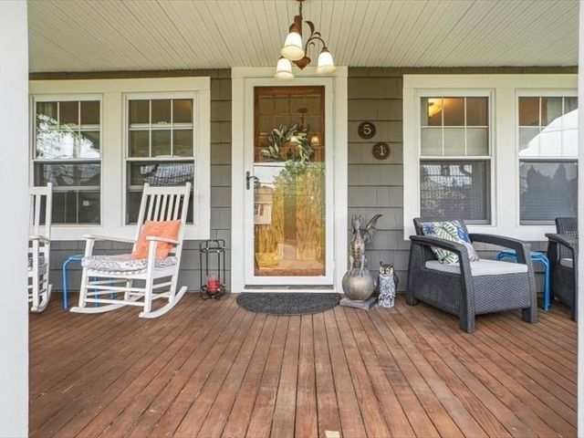 51 Fruit St Ext, Milford, MA 01757