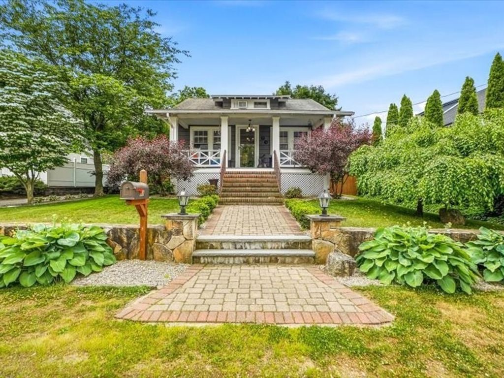 51 Fruit St Ext, Milford, MA 01757