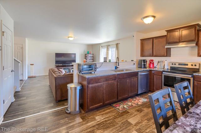 6034 Willow Trail, Grand Blanc Charter Township, MI 48439