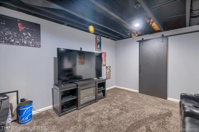 6034 Willow Trail, Grand Blanc Charter Township, MI 48439