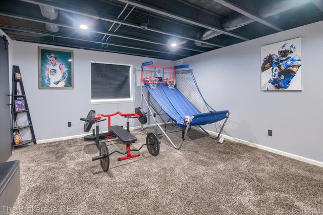 6034 Willow Trail, Grand Blanc Charter Township, MI 48439