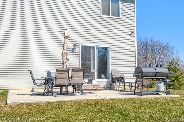6034 Willow Trail, Grand Blanc Charter Township, MI 48439
