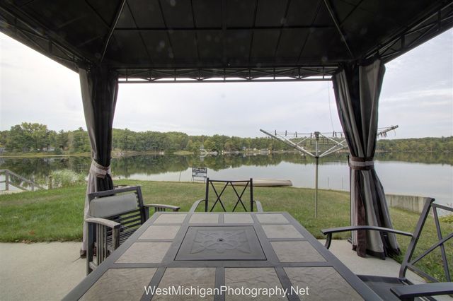 21660 Brady Lake Boulevard, Morley, MI 49336