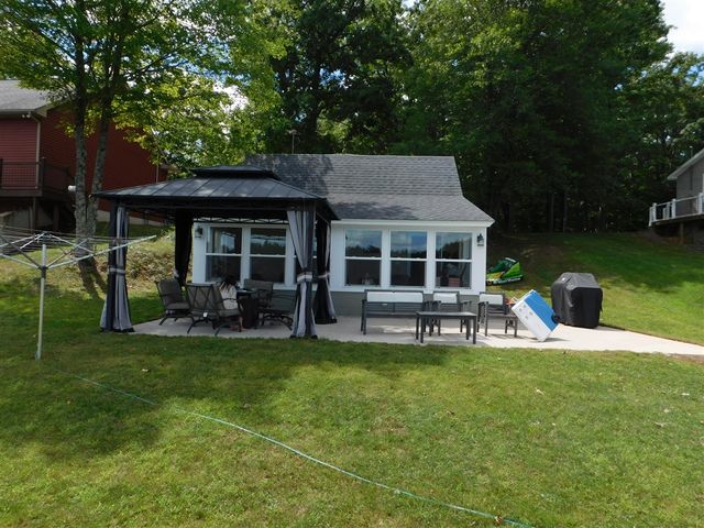21660 Brady Lake Boulevard, Morley, MI 49336