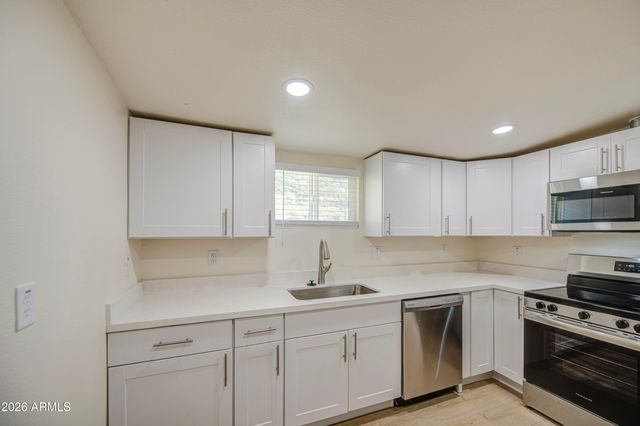 300 N MAGMA Avenue, Superior, AZ 85173