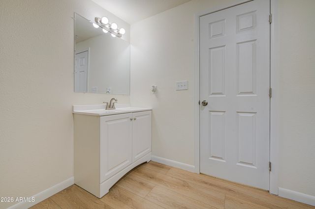 300 N MAGMA Avenue, Superior, AZ 85173