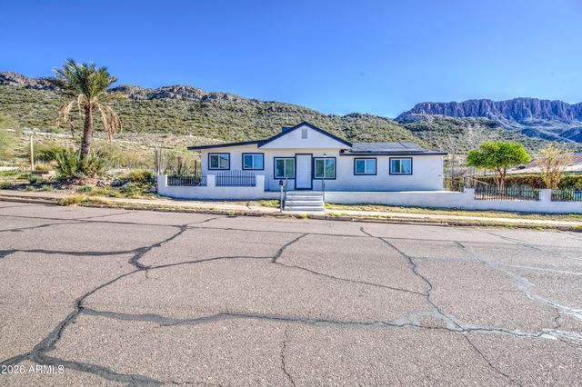 300 N MAGMA Avenue, Superior, AZ 85173