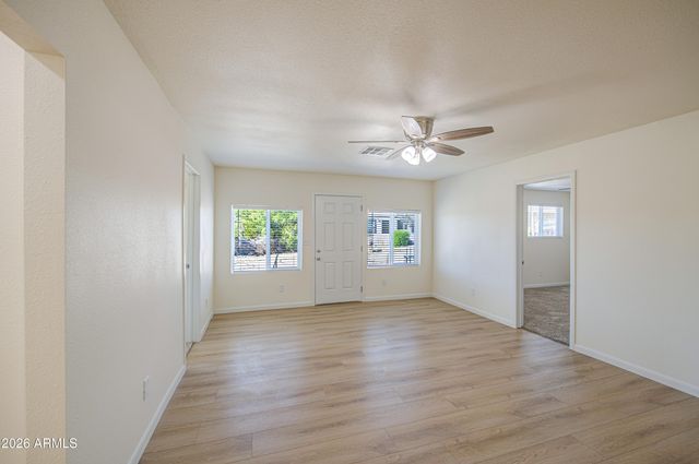 300 N MAGMA Avenue, Superior, AZ 85173