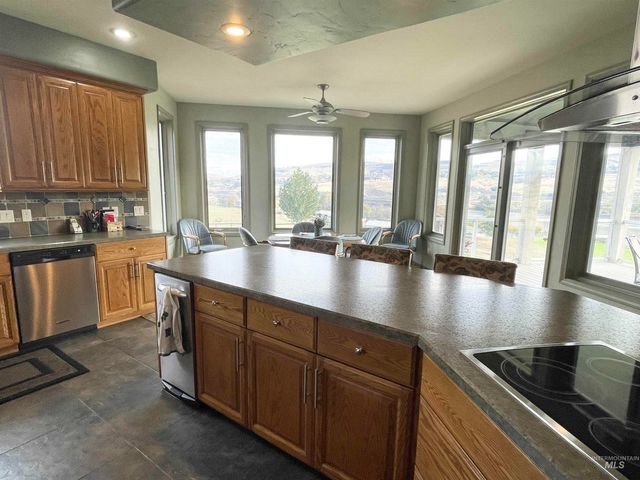 2655 13th Street, Clarkston, WA 99403
