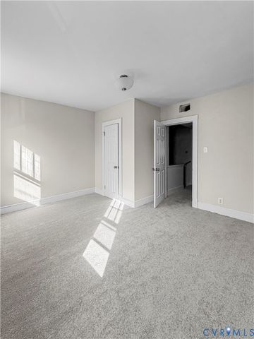 1011 Bank St, Hopewell, VA 23860