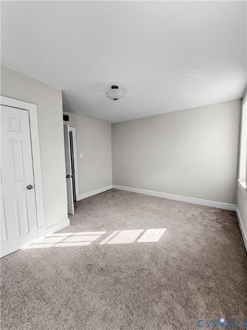 1011 Bank St, Hopewell, VA 23860