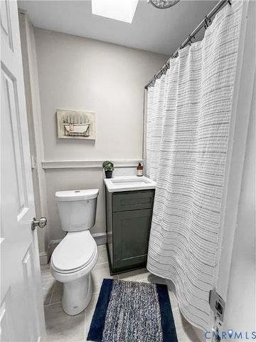 1011 Bank St, Hopewell, VA 23860