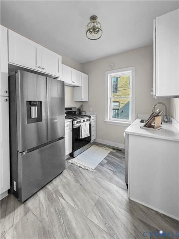 1011 Bank St, Hopewell, VA 23860