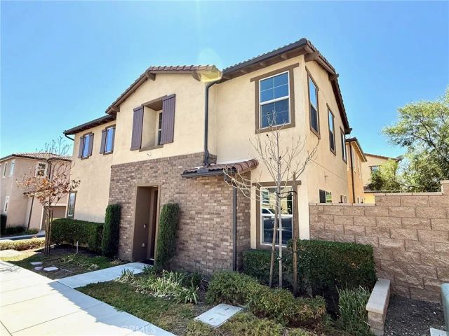 2955 Villa Catalonia Circle, Corona, CA 92881