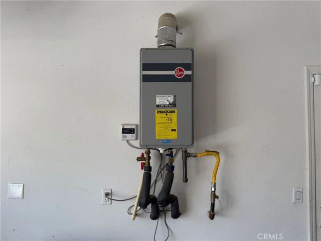 2955 Villa Catalonia Circle, Corona, CA 92881