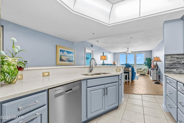 2055 S Atlantic Ave Apt 1402, Daytona Beach Shores, FL 32118