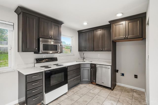 5228 Woodlake Drive, Delhi Twp, OH 45238