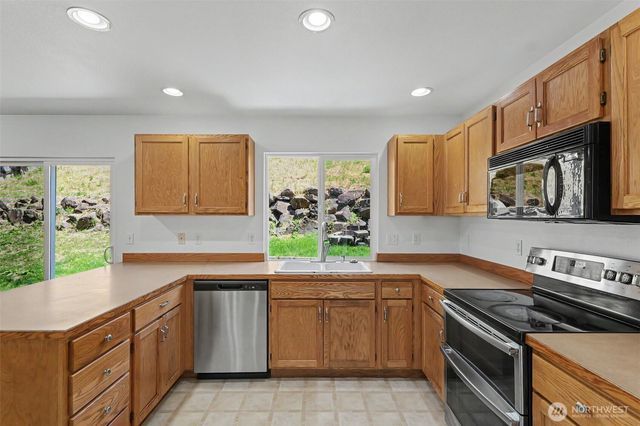 18663 Rainier View Road SE, Monroe, WA 98272
