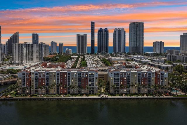17150 N Bay Road 2808, Sunny Isles Beach, FL 33160