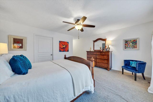 1074 Blueberry Hill CT, Vinton, VA 24179