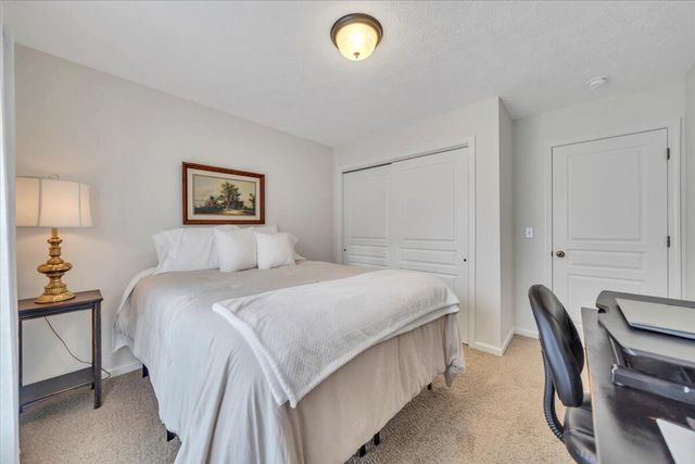 1074 Blueberry Hill CT, Vinton, VA 24179