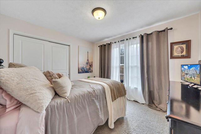 1074 Blueberry Hill CT, Vinton, VA 24179