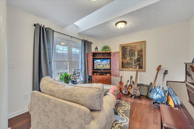 1074 Blueberry Hill CT, Vinton, VA 24179