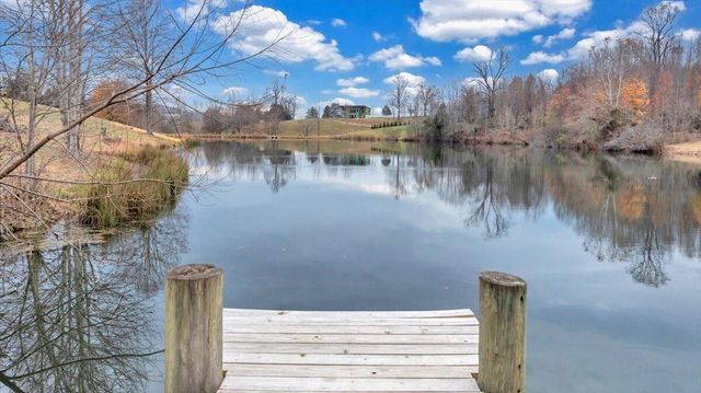 1074 Blueberry Hill CT, Vinton, VA 24179