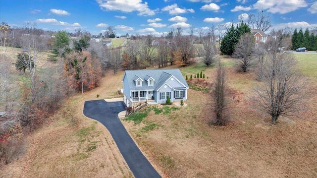 1074 Blueberry Hill CT, Vinton, VA 24179