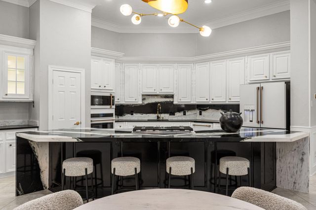 27 Morning Arbor Pl, The Woodlands, TX 77381