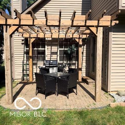 7920 Pine Lake Road, Indianapolis, IN 46268