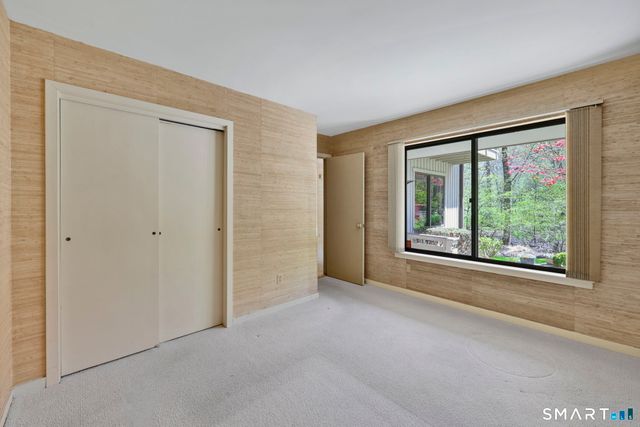 18 Ledgewood Road, Redding, CT 06896