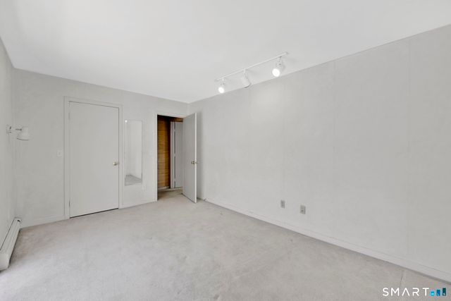 18 Ledgewood Road, Redding, CT 06896