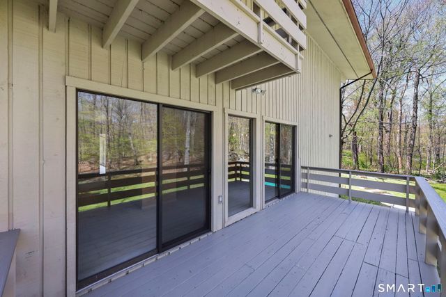 18 Ledgewood Road, Redding, CT 06896