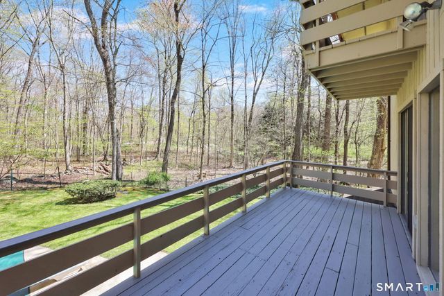 18 Ledgewood Road, Redding, CT 06896