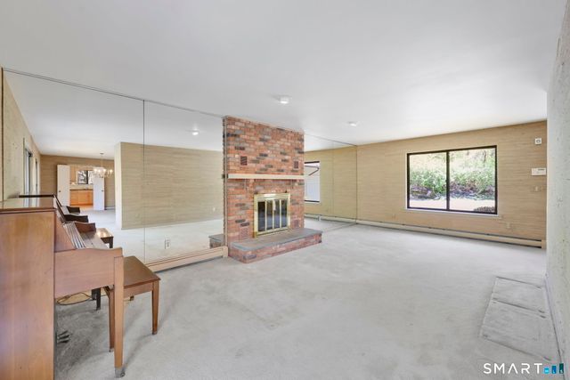 18 Ledgewood Road, Redding, CT 06896