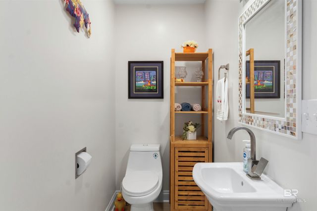 302 W Satsuma Avenue, Foley, AL 36535