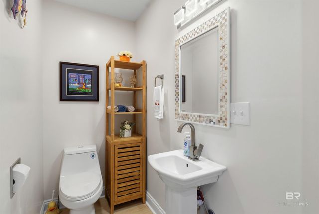 302 W Satsuma Avenue, Foley, AL 36535