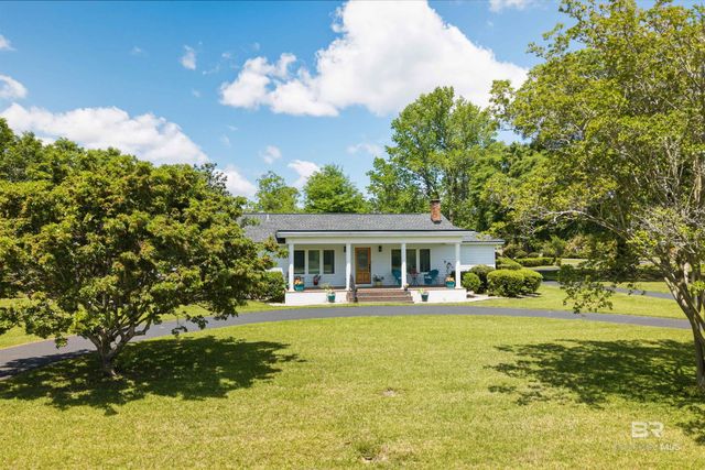 302 W Satsuma Avenue, Foley, AL 36535